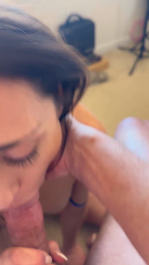 I was craving a good face fucking : video clip