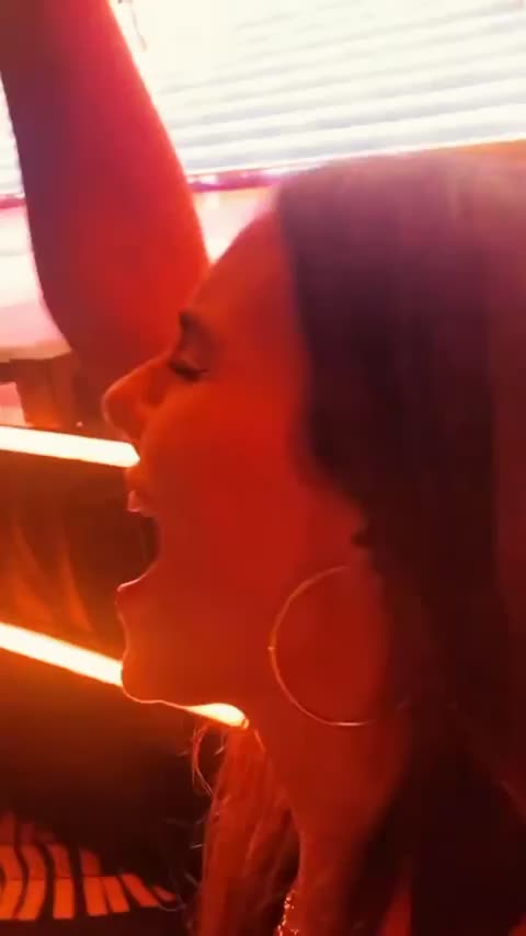 Victoria Justice and Madison Grace : video clip