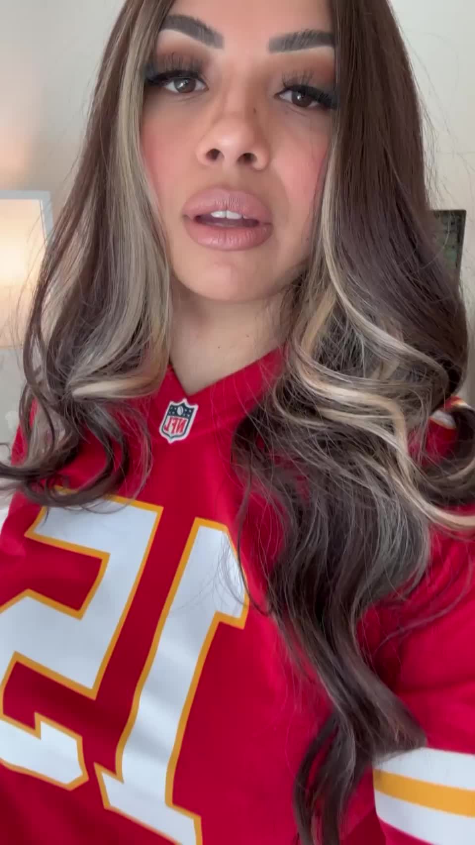 If you're hungry, you can suck them, if you're horny, you can fuck them 🤭 : video clip