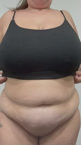 Could you handle these titties dropping on you? : video clip
