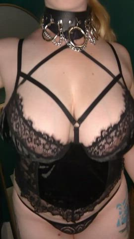What would you like me to bounce them on? : video clip