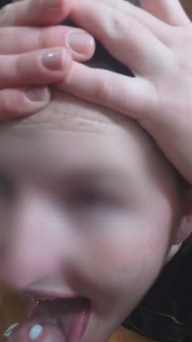 Thick load for an obedient slut : video clip
