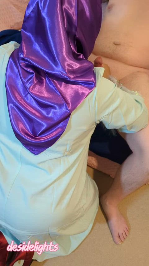 Sinful housewife plays with lovers cock when husband is on business : video clip