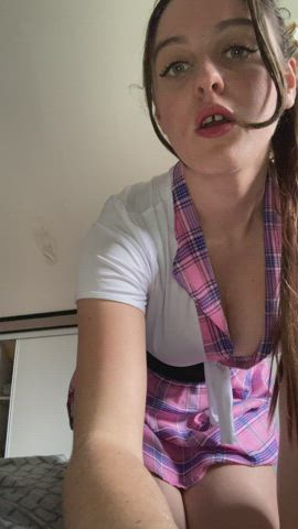 Meet my teen tits : video clip
