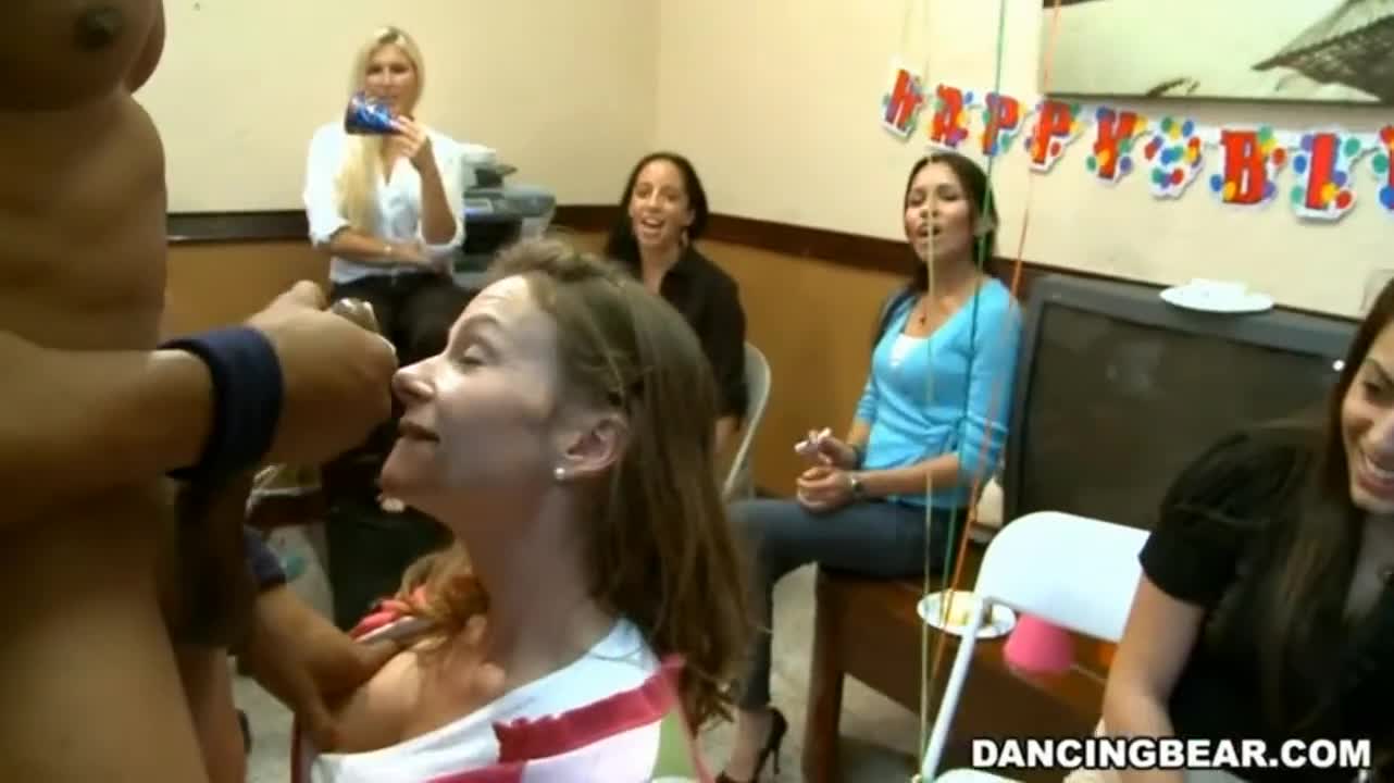 Horny Cumshots At Public Parties : video clip