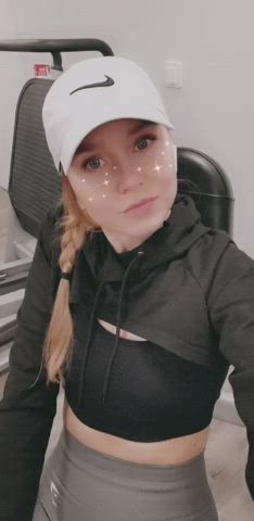 Anyone wanna join me at the gym? : video clip