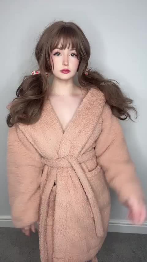 Could my body make you hard? : video clip