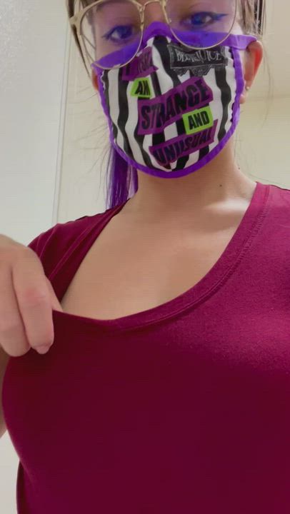 Playing around in a public restroom 😜 : video clip