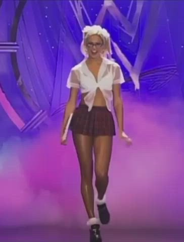 Stacy Keibler’s perfect ass : video clip