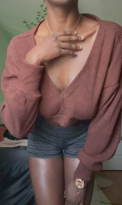 I’m tight and small everywhere but my tits! : video clip