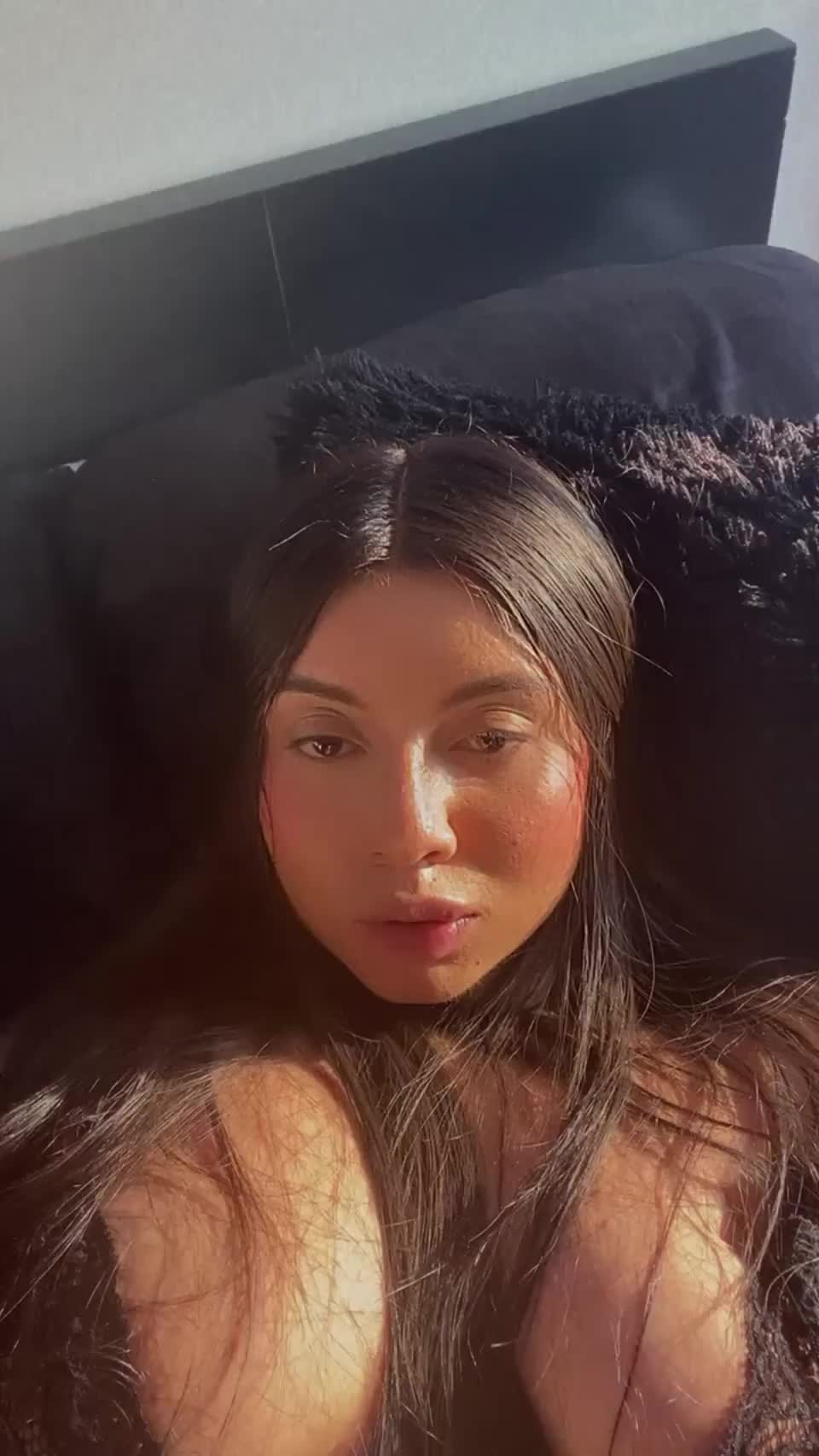 I want to let them free on this sunny day❤️ : video clip