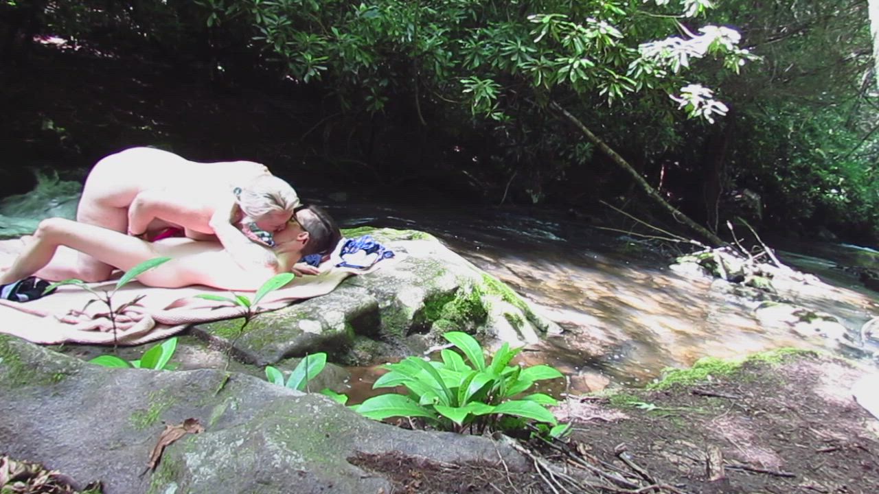 Camping date! : video clip