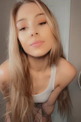 I just want to get fuuuuucked : video clip