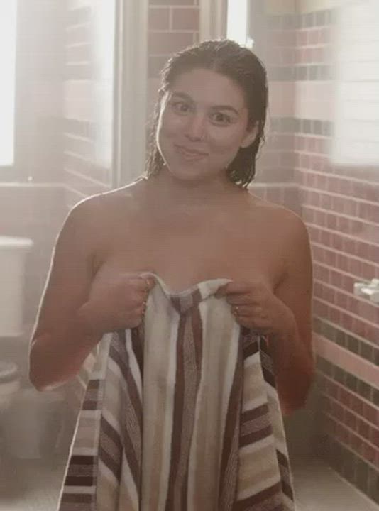 Kira Kosarin is so sexy : video clip