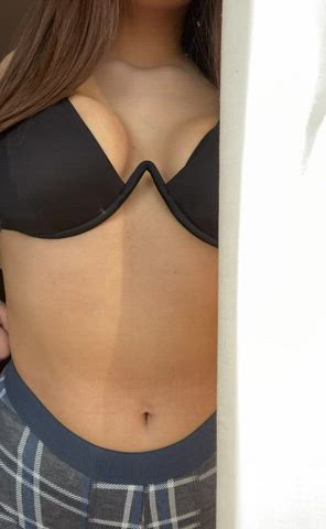 i just love playing with my tits : video clip