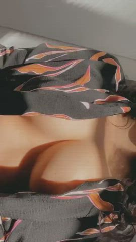 (f)or the boobies lover 💛 : video clip