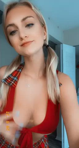 Peek a Boo ! : video clip