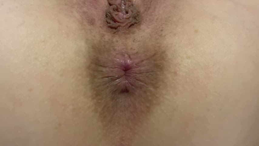 Just sitting here flexing my butthole for ya : video clip