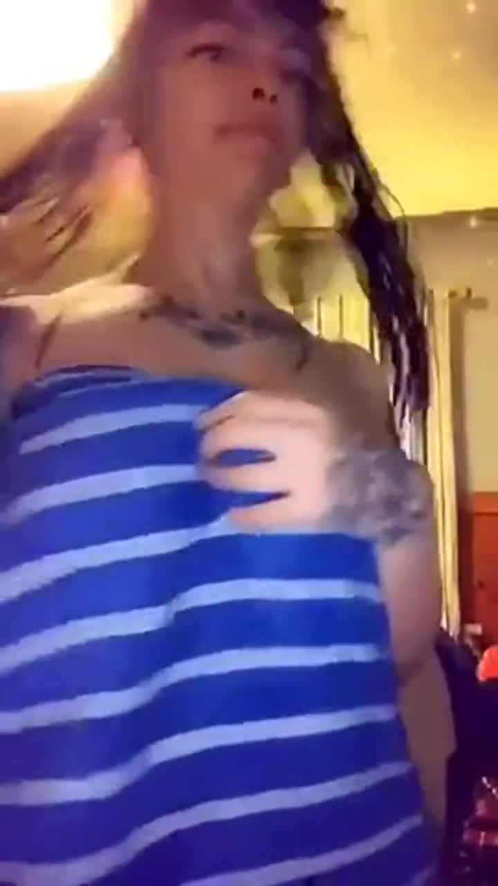 Can I be your roommate if i ask nicely : video clip