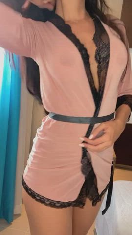 Be honest, would you pump and dump a hot MILF like me? 😅🥺 : video clip
