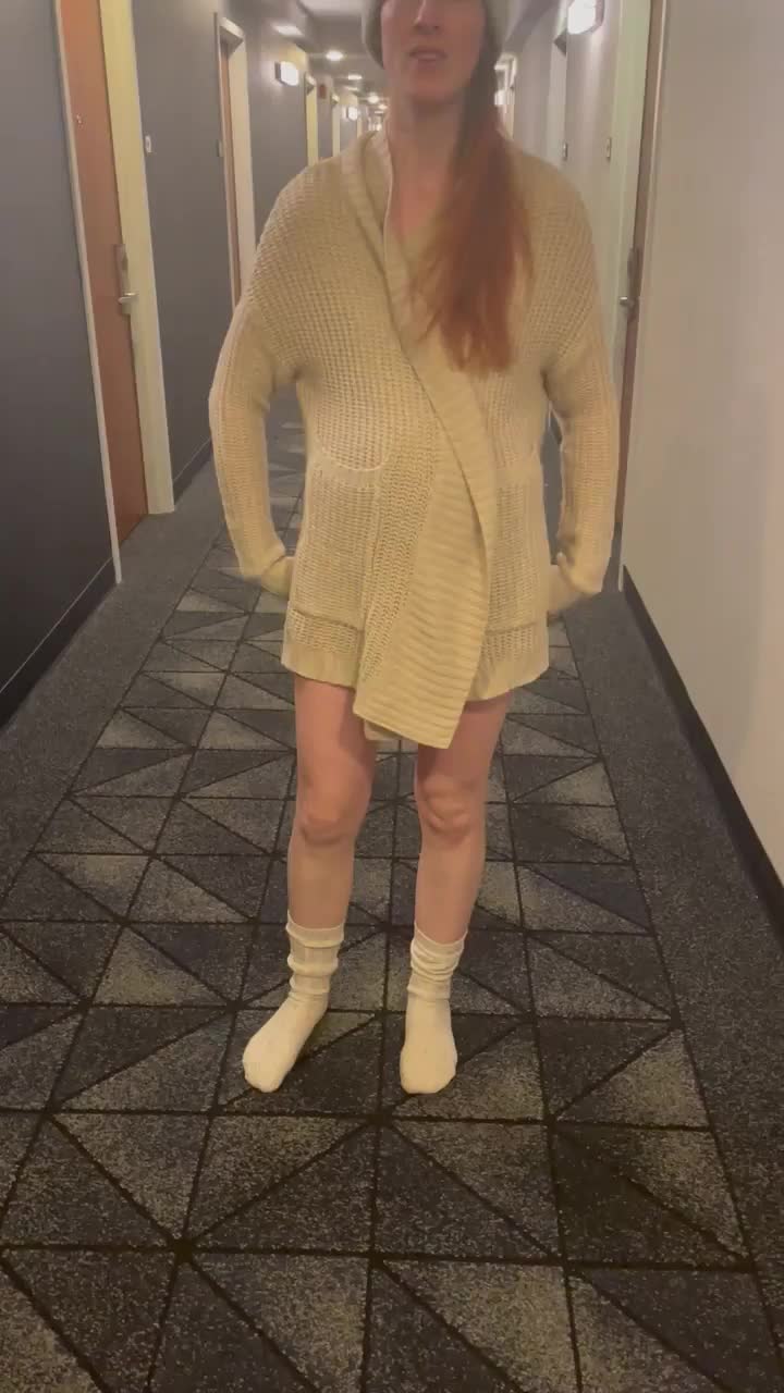I lost my room key. Mind if I stay with you. [GIF] : video clip