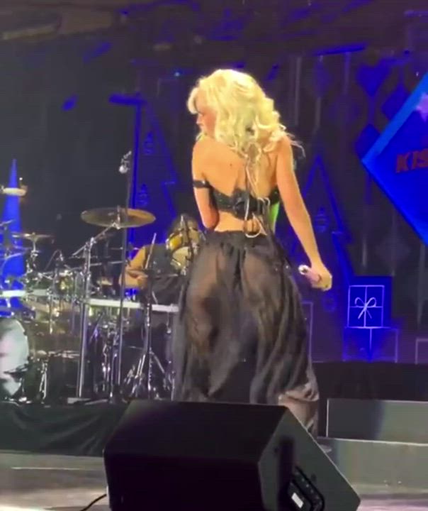 Doja Cat twerking n getting hyped : video clip