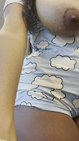 hugmongous tits : video clip