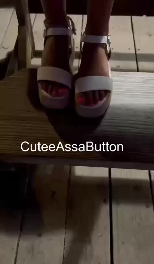 First date.. kind of horny : video clip