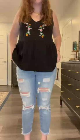 My heart is pure and my booty jiggly. : video clip