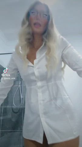 Imagine the tiktoks we could make together 😏 : video clip