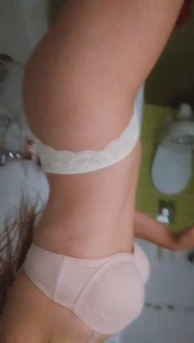 Do you find me irresistible? : video clip