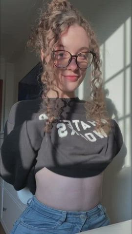 Pretty Nerd - Love Lilah : video clip