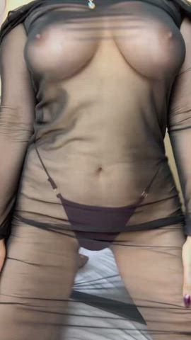 can you believe this body was made in the 60s? : video clip
