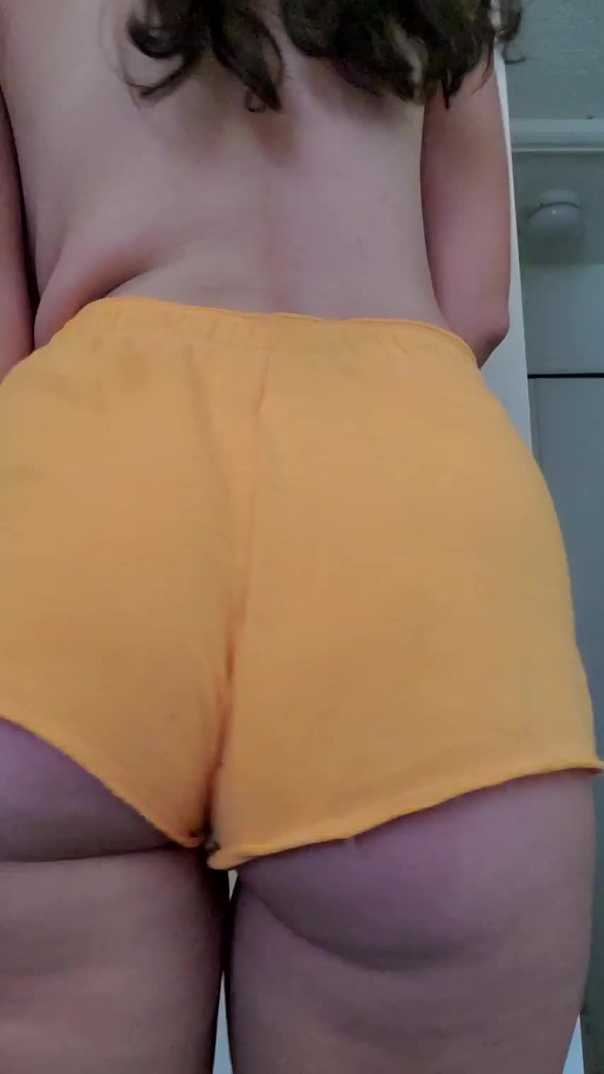 25(F) Just having a little fun : video clip