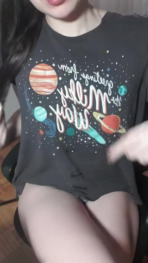 Two tiny reasons to fuck me : video clip
