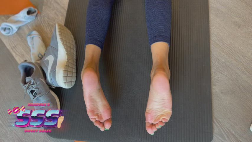 LOVE Getting my Gym Soles CUMBLASTED 😍😍😋 : video clip