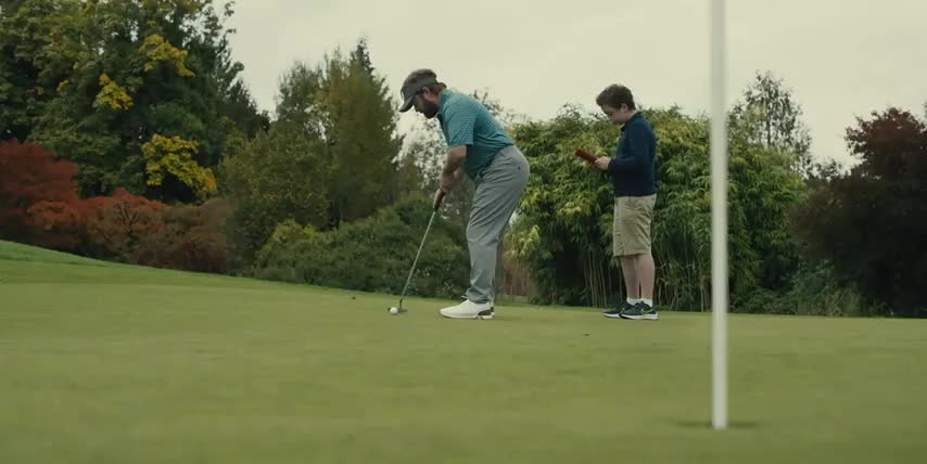 Alison Brie in Somebody I Used to Know : video clip