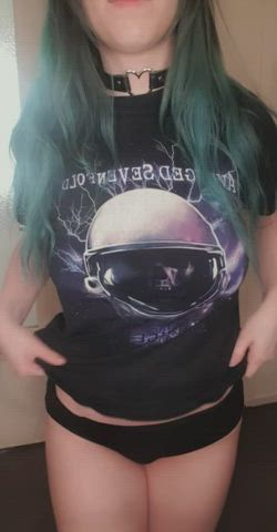 Still think these are too big for my 5"2 body, but maybe you can appreciate them... : video clip