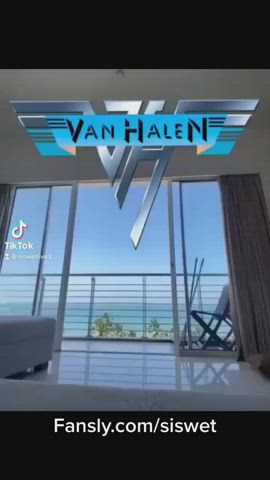 Brilliant : video clip