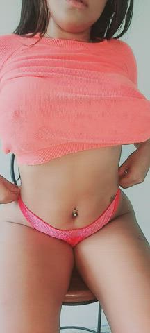 Idk why Older Guys looking for Young Latinas like me..I'm curious : video clip