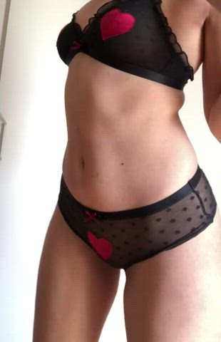 this italian girl needs to be fucked : video clip