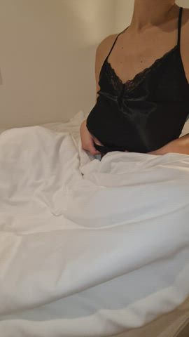 need your loads on my titties : video clip