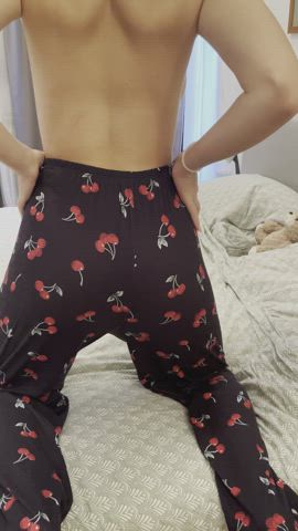 How I wait for morning wood : video clip