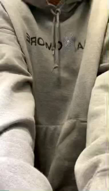 I'm naughty everywhere even on a plane : video clip
