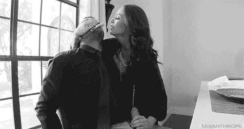 Inhale, 3, 2, 1.... : video clip