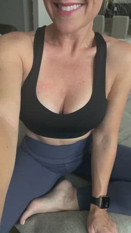 Be honest…do boys actually love sucking on milf nipples? : video clip