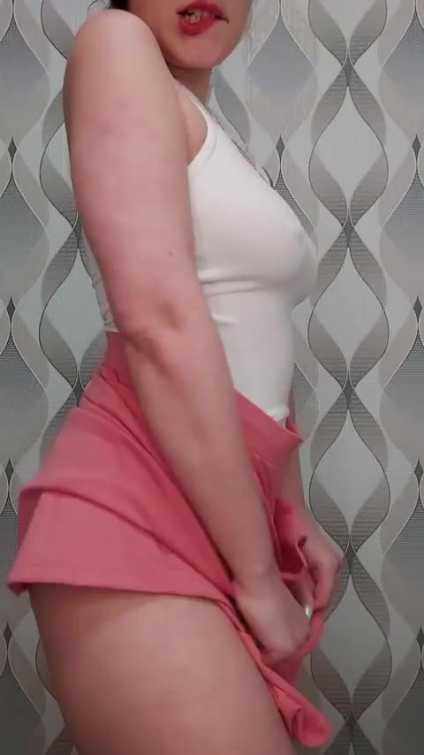 Wanna slap my sexy ass? : video clip