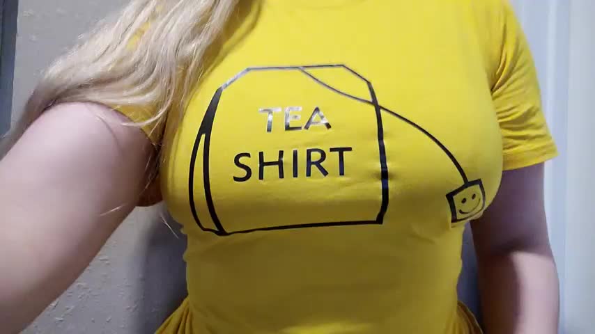 We don't need tittie Tuesday's... titties everyday. : video clip