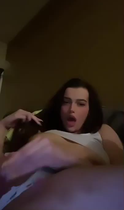 It’s just like you’re on FaceTime… with my pussy 😌 : video clip