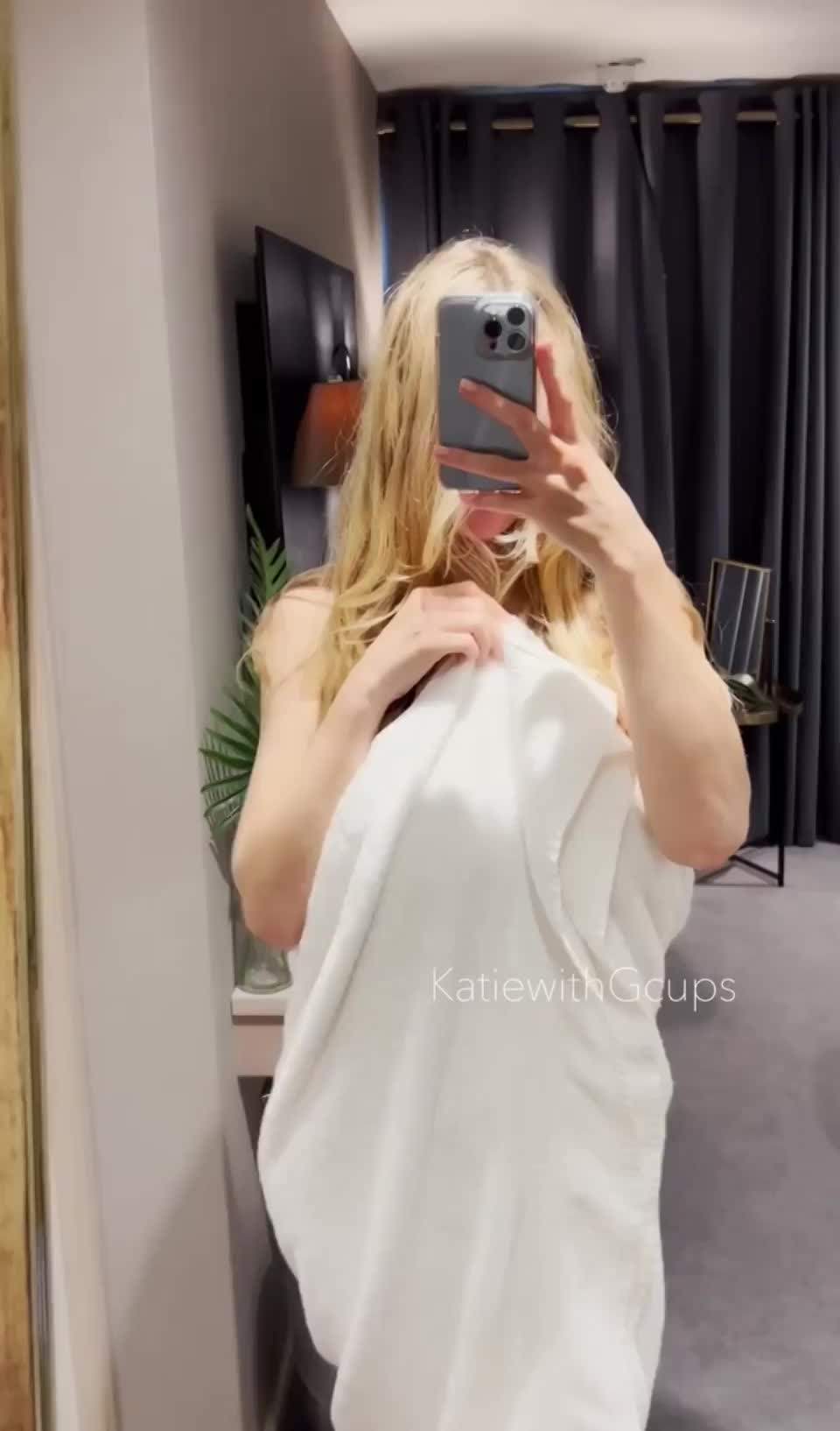 This is your sign to fuck a busty blonde girl! ( me ) 😇 : video clip